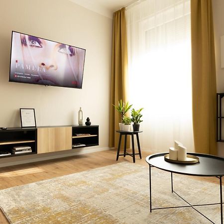 Square 2 Apartment Дебрецен Екстериор снимка