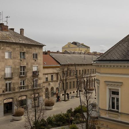 Square 2 Apartment Дебрецен Екстериор снимка