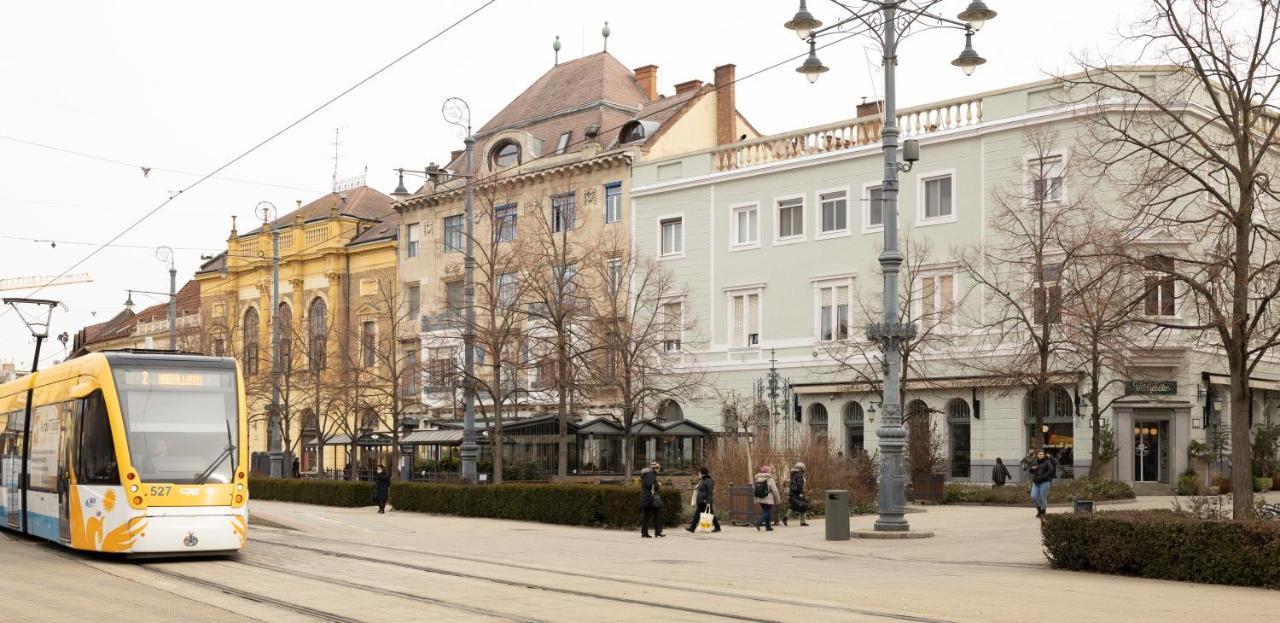 Square 2 Apartment Дебрецен Екстериор снимка