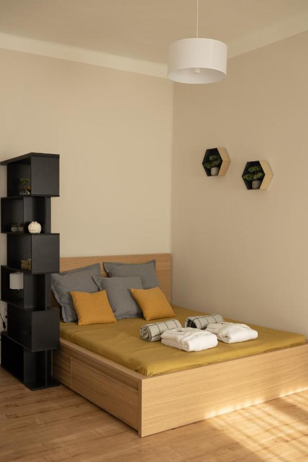 Square 2 Apartment Дебрецен Екстериор снимка