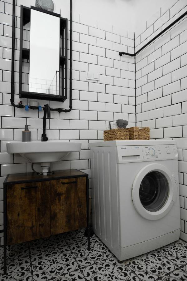 Square 2 Apartment Дебрецен Екстериор снимка